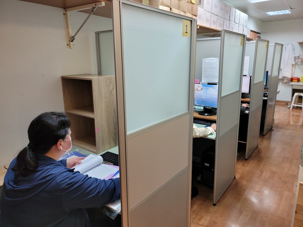 稽核員座位區