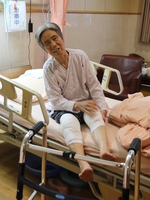 術後孫女士逐漸恢復行走功能