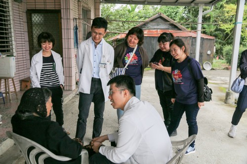 迎接社工日　志工服務身心輕安