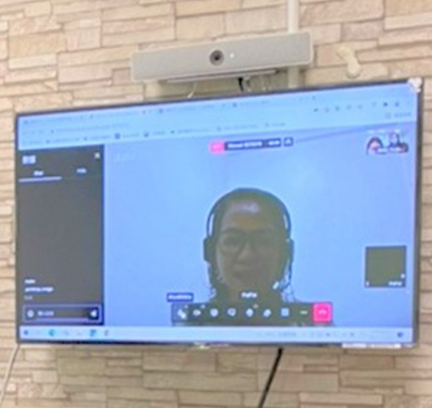 2021/12/20(一)新南向菲律賓語教學講座由菲籍外師授課,打下菲律賓語基礎。